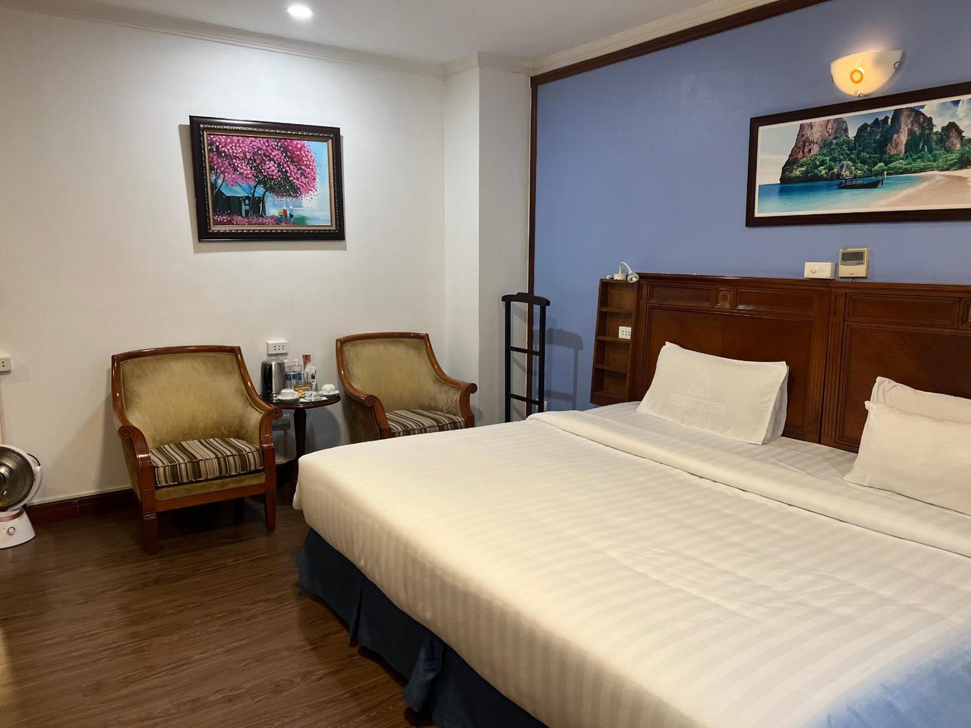 A25 Hotel - 19 Phan Dinh Phung Hanoi Eksteriør billede